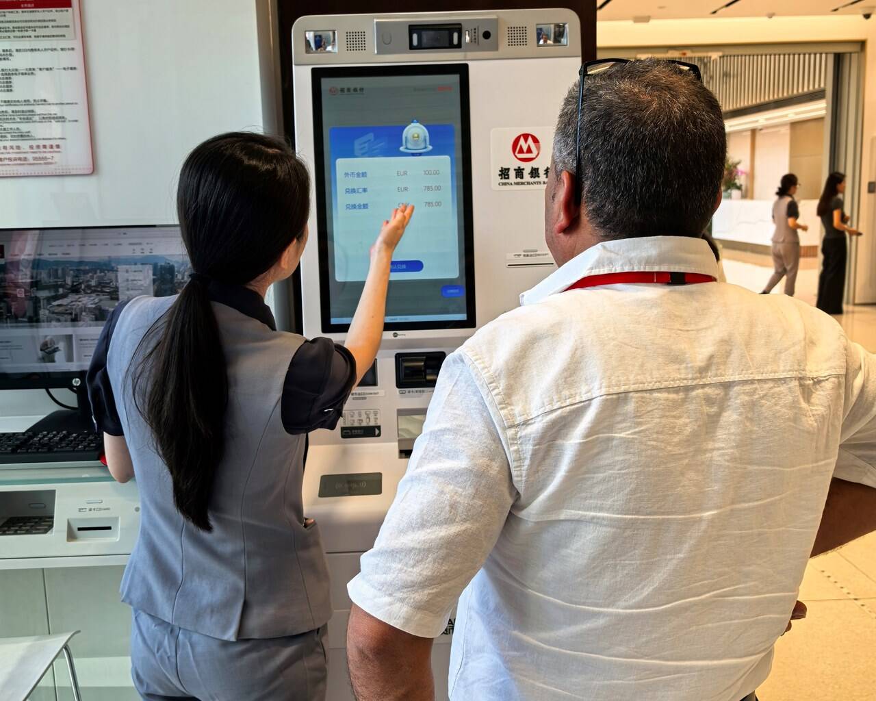 最新医保卡提取现金方法自助提款机方法分析(最方便真实的义乌医疗保障卡怎么提取现金方法)